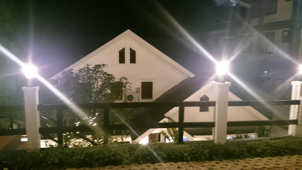 טגאיטאי Chateau Beatrice מראה חיצוני תמונה